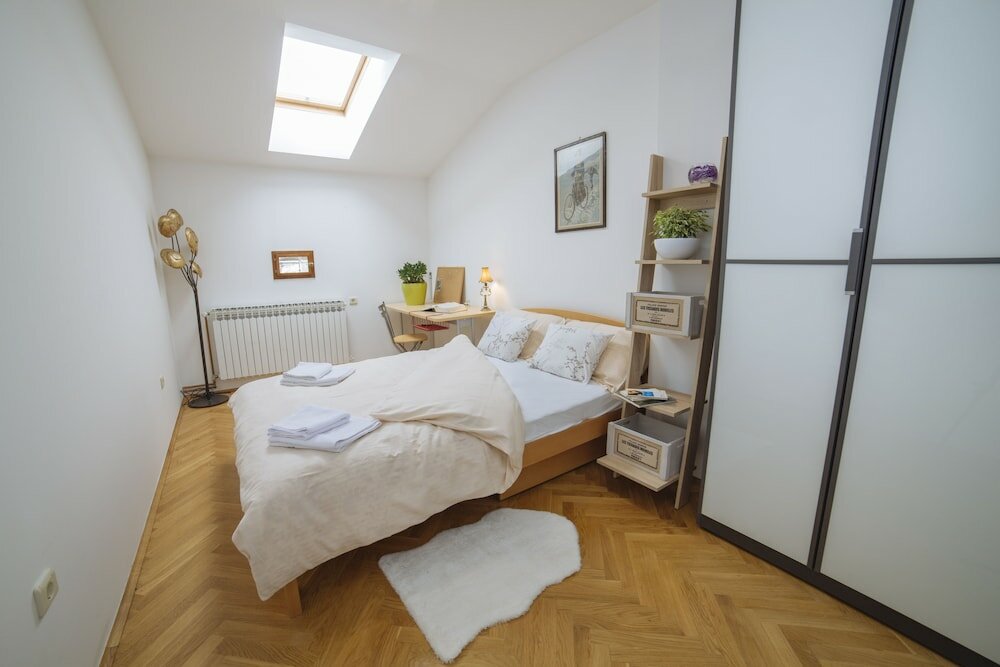 Фото Apartment F9