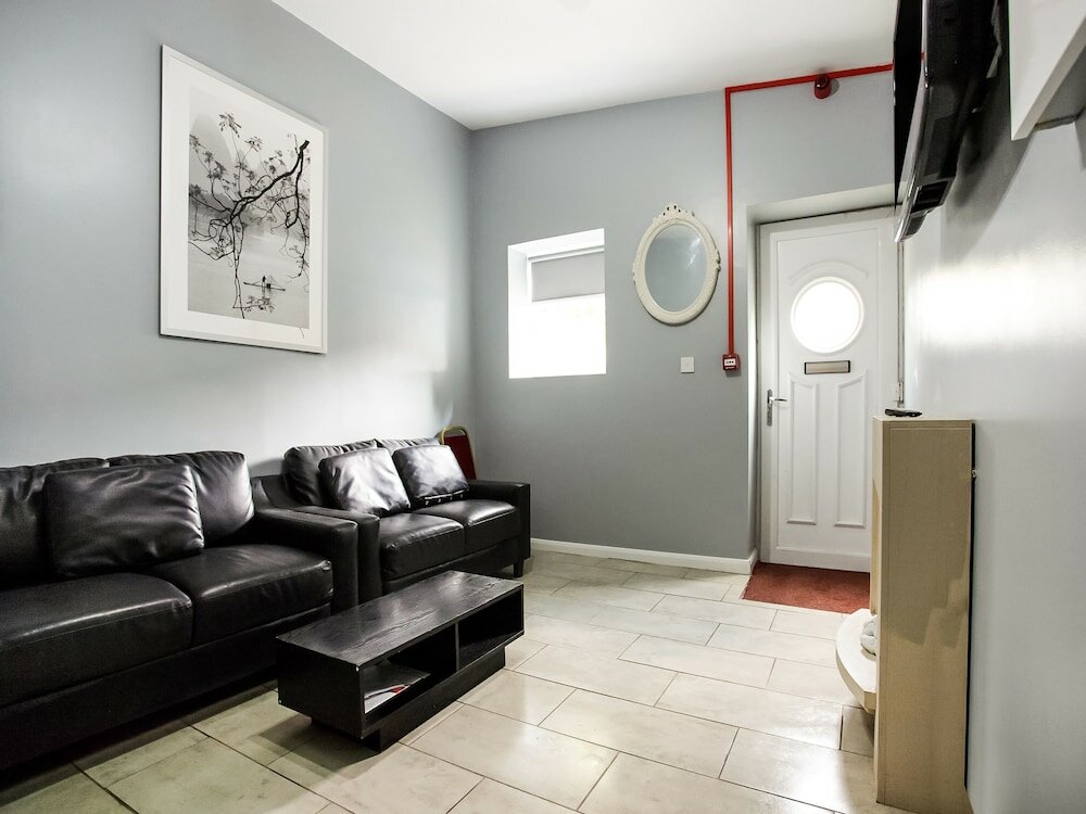 Фото Clifton Mount Hotel