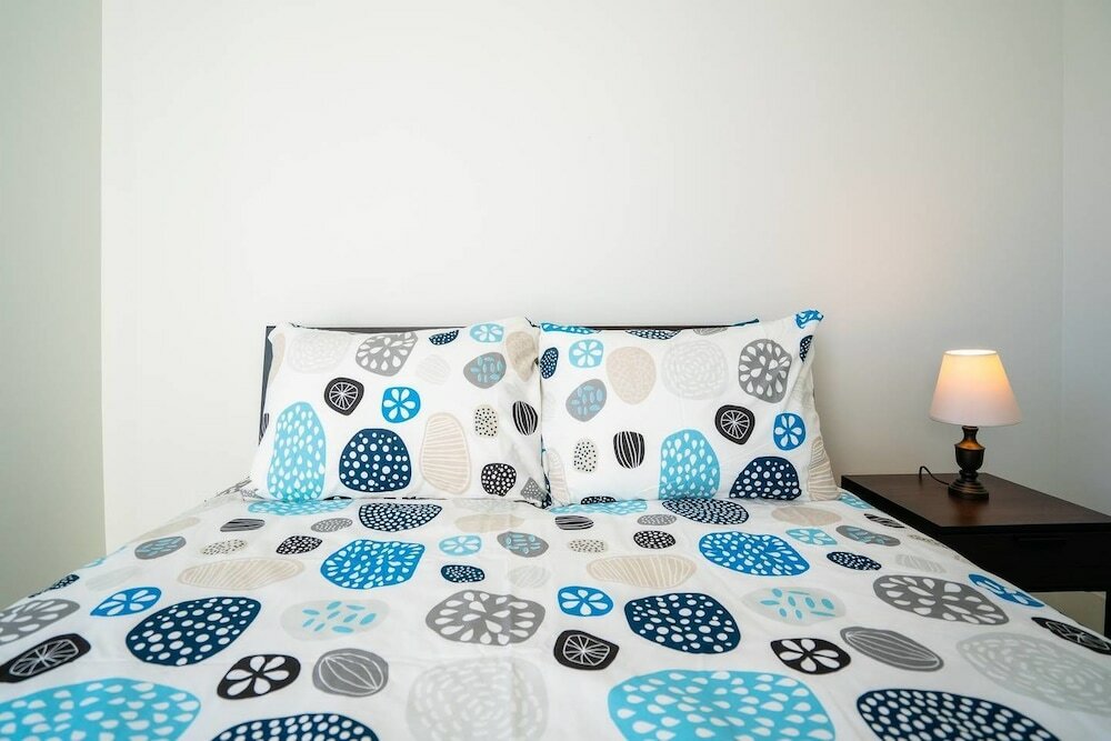 Фото Minimalist & Alluring Condo, Walk to Mile High