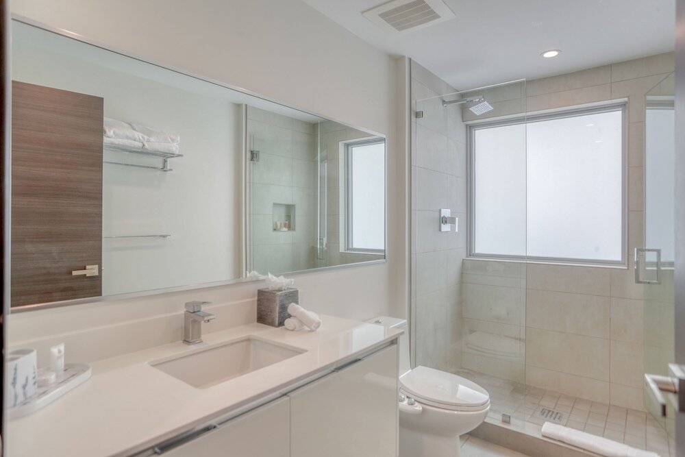 Фото Ch Luxury Condos & Studios On The Beach