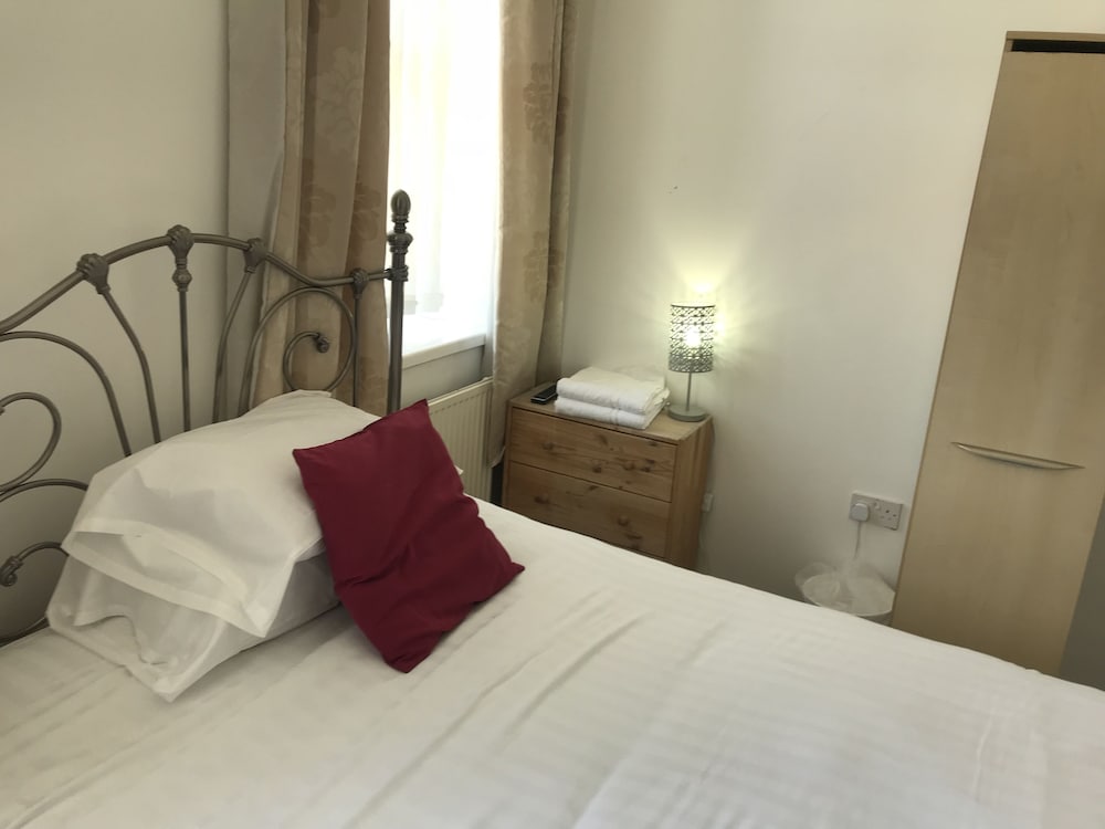 Фото Clifton House Hotel