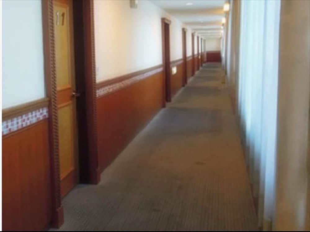 Фото England Motel