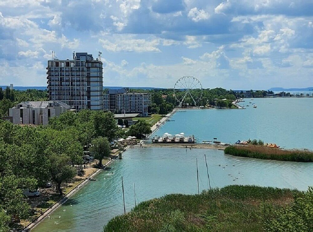 Фото Gréta Wellness Apartmanok