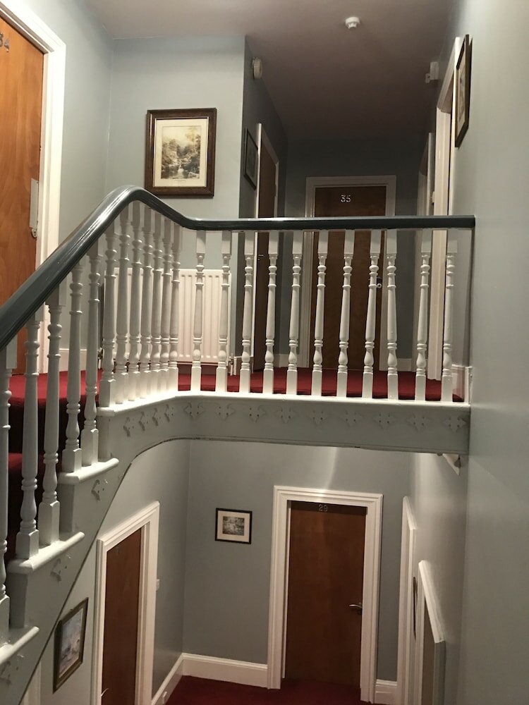 Фото Clifton House Hotel