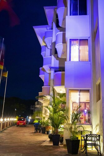 Гостиница Hotel Lakefield в Канди