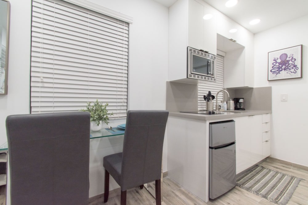 Фото Beach Inn by DesignedVR