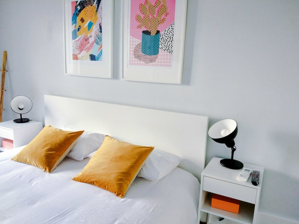 Фото Nlc Rooms & Suites