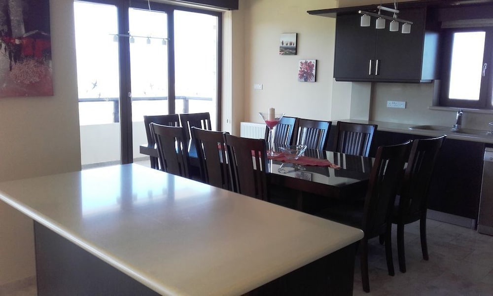 Фото Starlit Villa