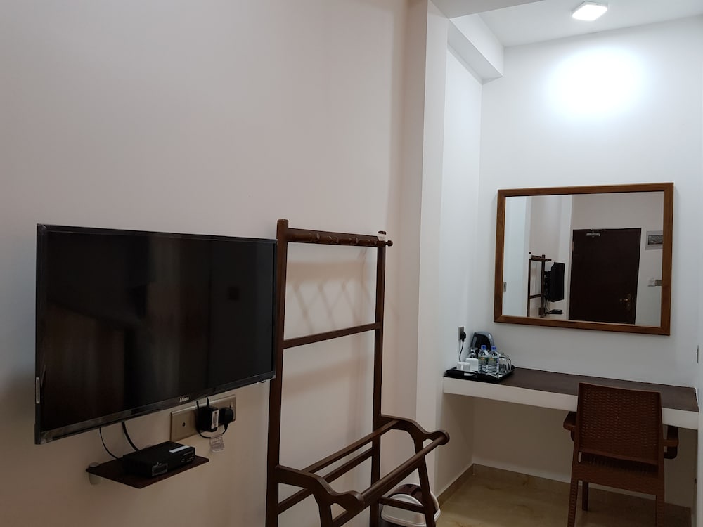 Фото My Whales Guest House