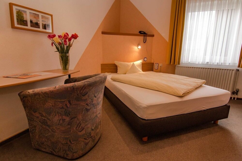 Фото Garni Hotel & Ferienwohnungen Seeschlößchen