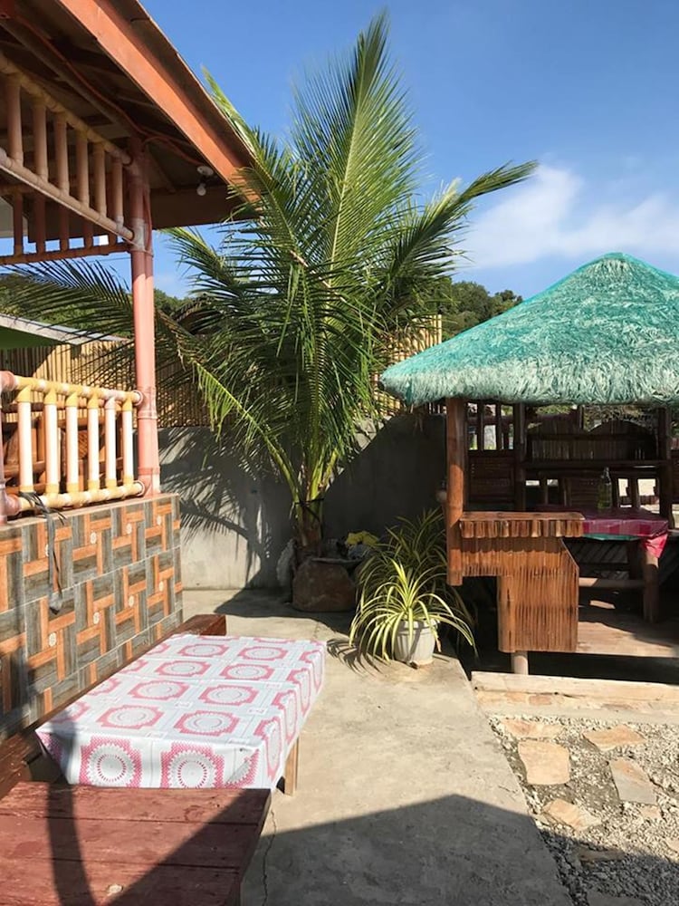 Фото Breazy Beach House