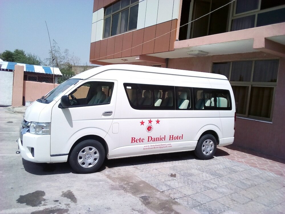 Фото отеля 2