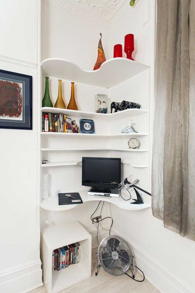 Фото Leicester Square Atmosphere