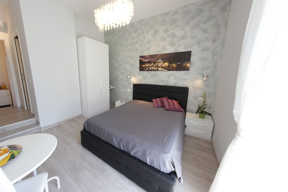 Фото Windows on Rome