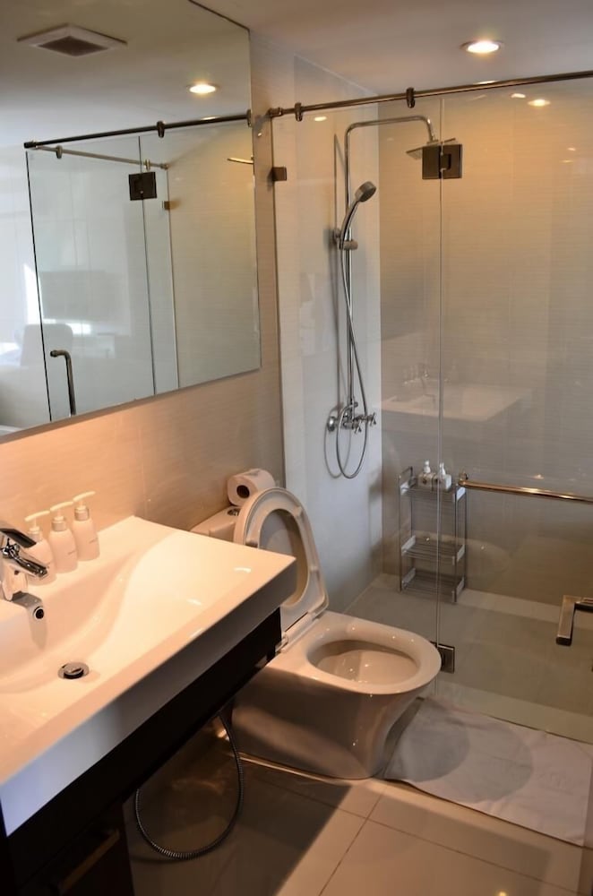 Фото The Title East Wing by Trips Phuket