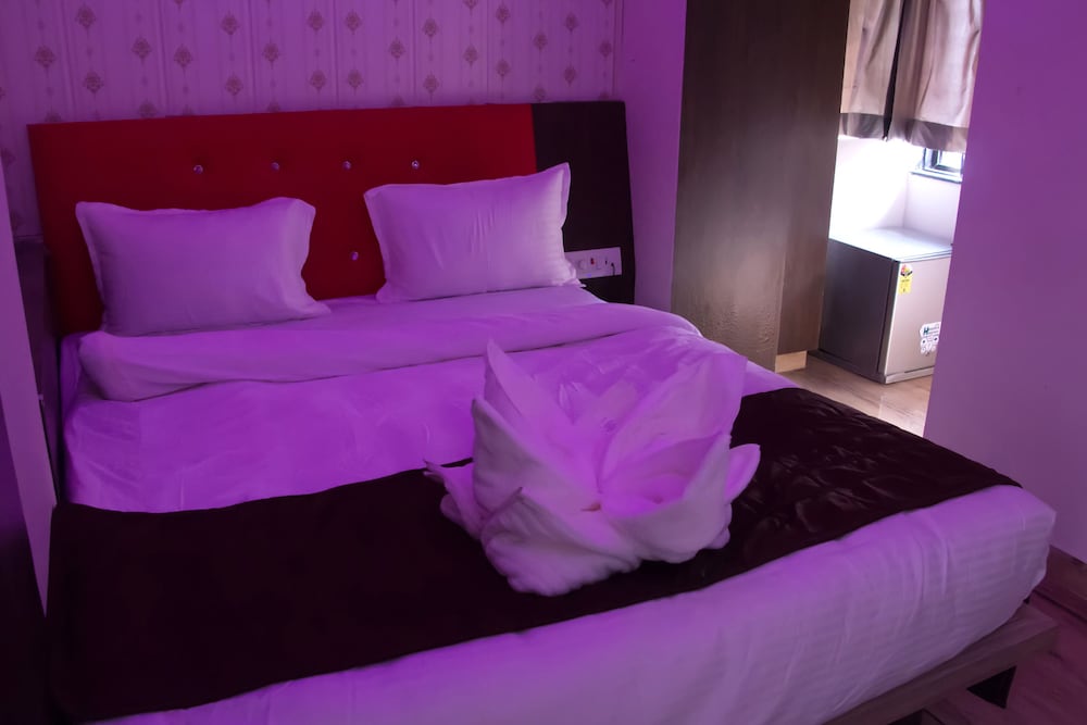 Фото Hotel Shree Palace & Restaurant