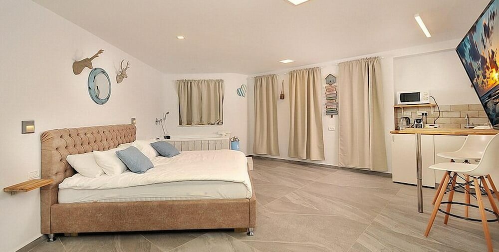 Фото Chill Out Exclusive Suites