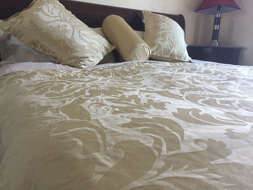 Фото Cozy water front Montreal