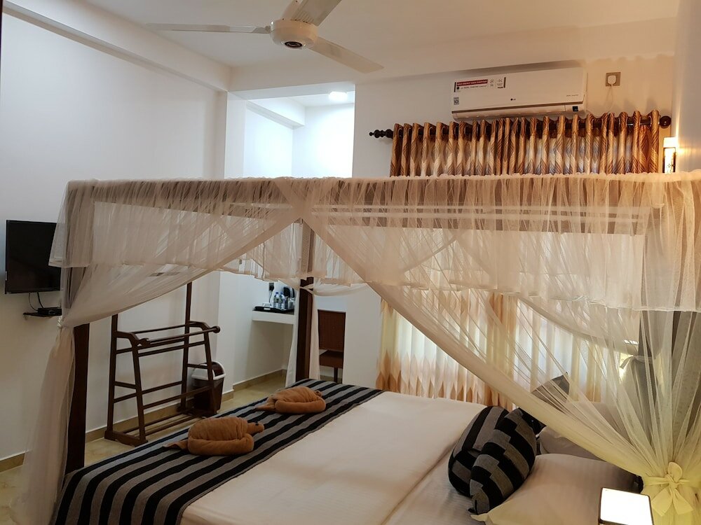 Фото My Whales Guest House