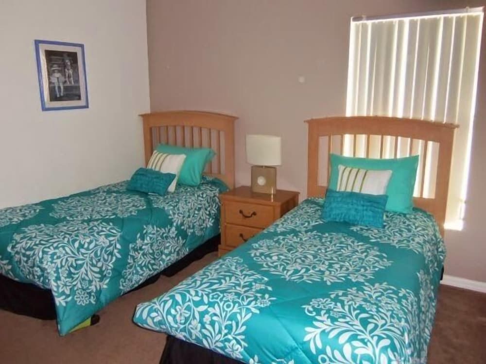 Фото 4630 4 Bedroom Private Pool Home, Cumbrian Lakes