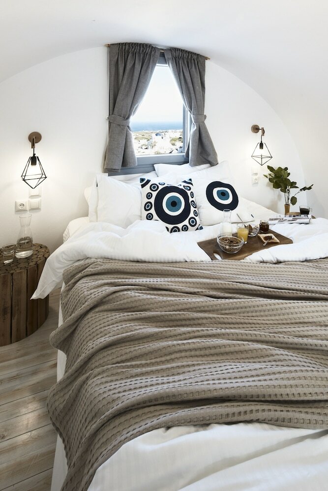 Фото Pnoi Luxury Suites