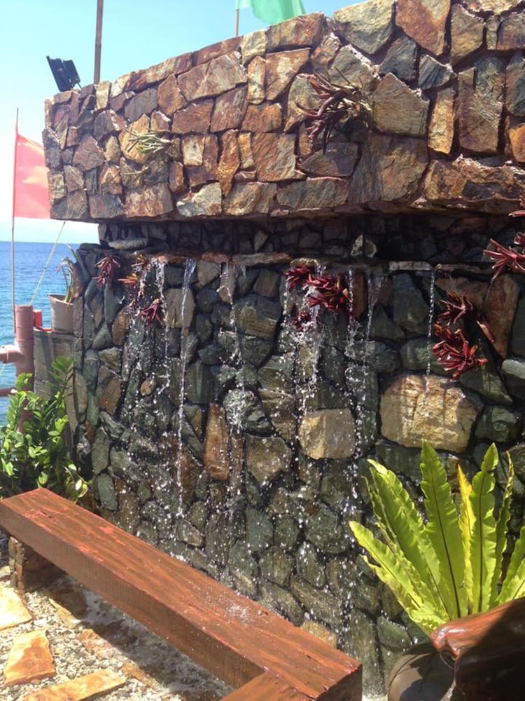 Фото Breazy Beach House