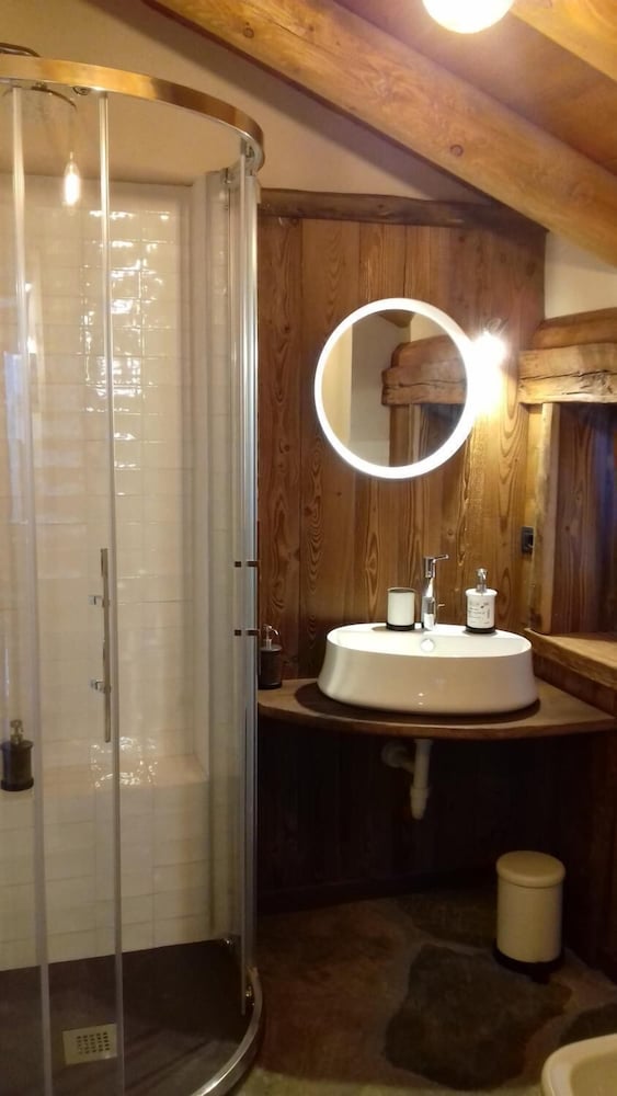 Фото Li Tzatagni