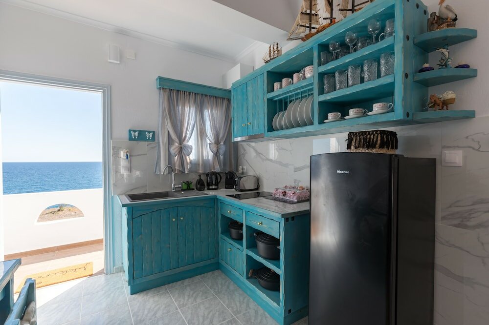 Фото Starlight Luxury Seaside Villa & Suites