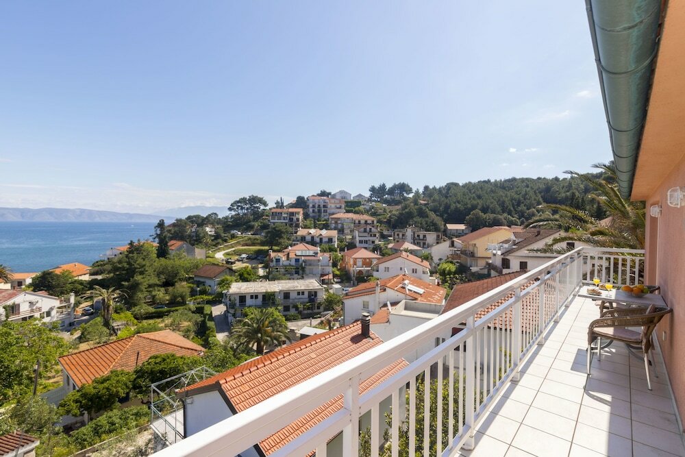 Фото Apartments and Room Caric