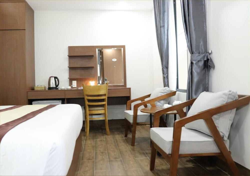 Фото Dorado Hotel