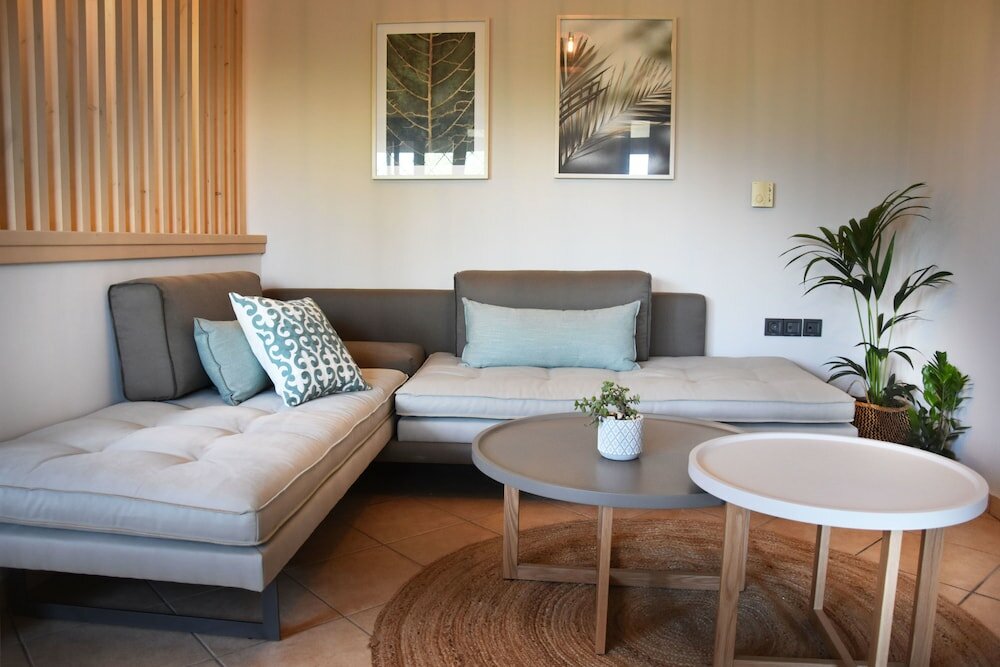 Фото Olivella Villas by Vatos