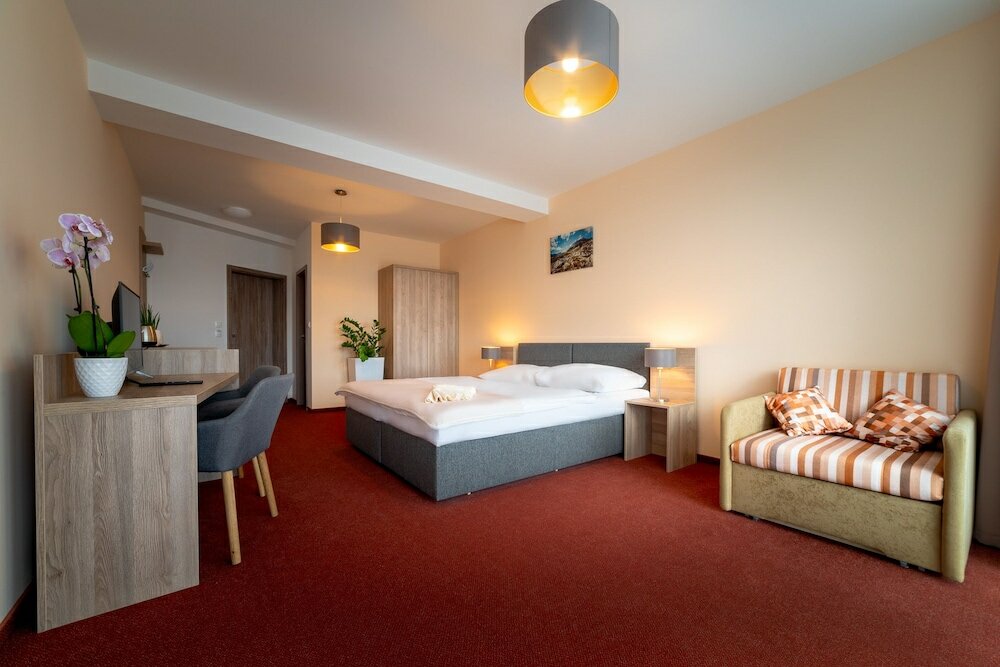 Фото Penzión Čerešnový Sad