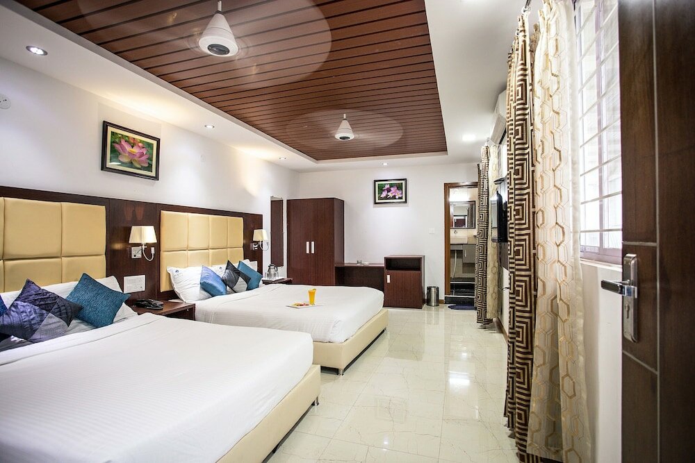 Фото Hotel Rajmahal Inn