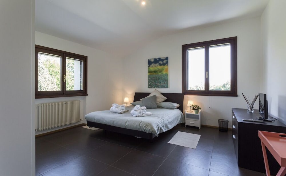 Фото Niifty Intera Villa Piscina Relax Idromassaggio e Sauna