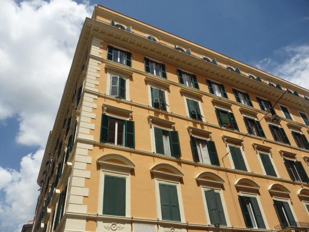 Фото отеля 3