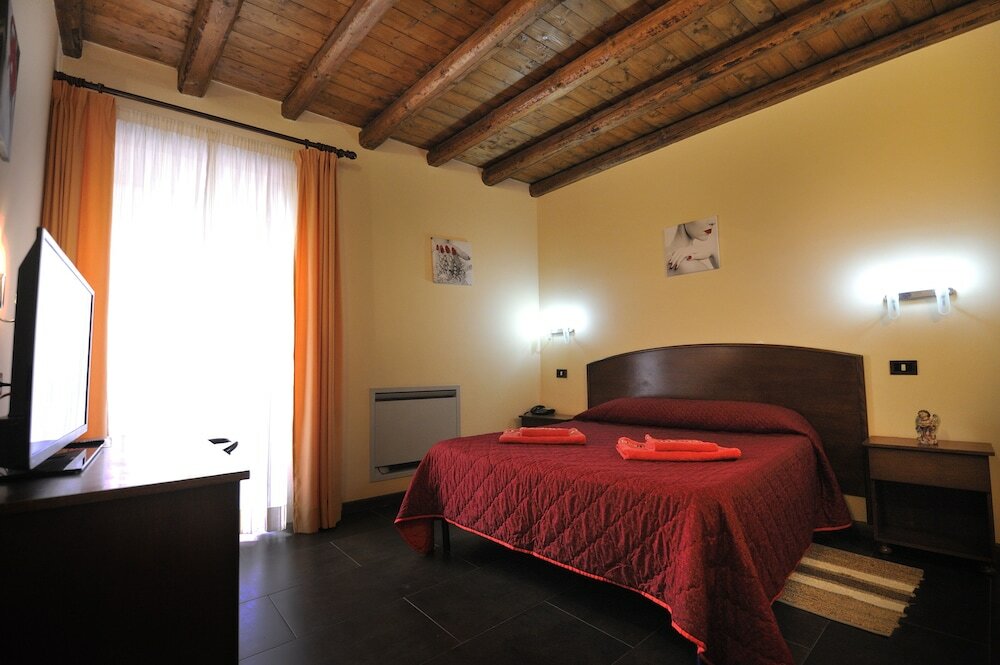 Фото Hotel Piccolo di Corduneanu Aurora