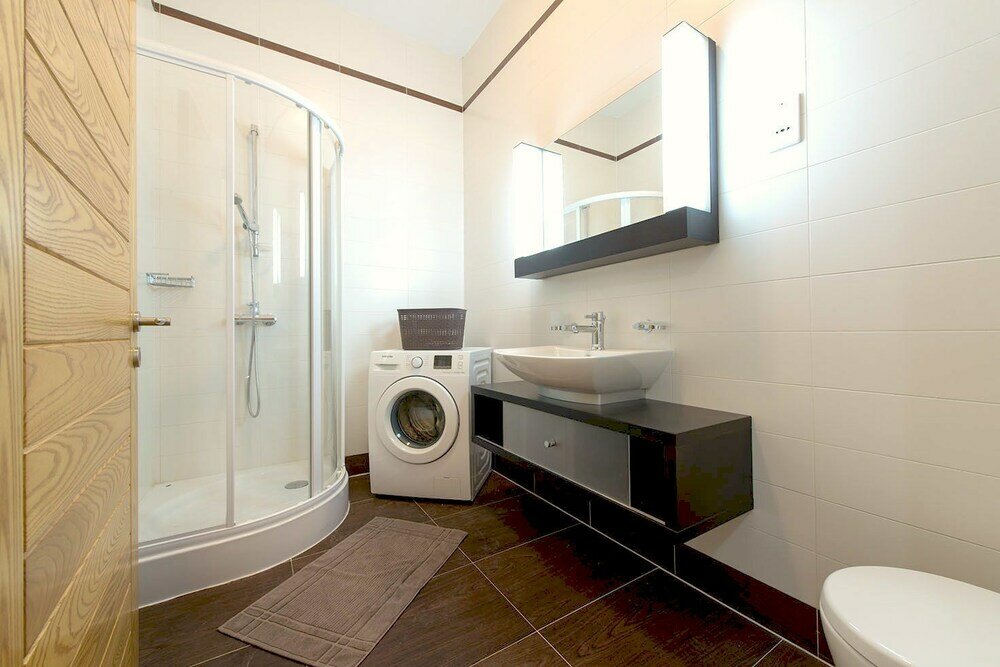 Фото Luxury Apt with Side Sea Views & Pool, Top Location