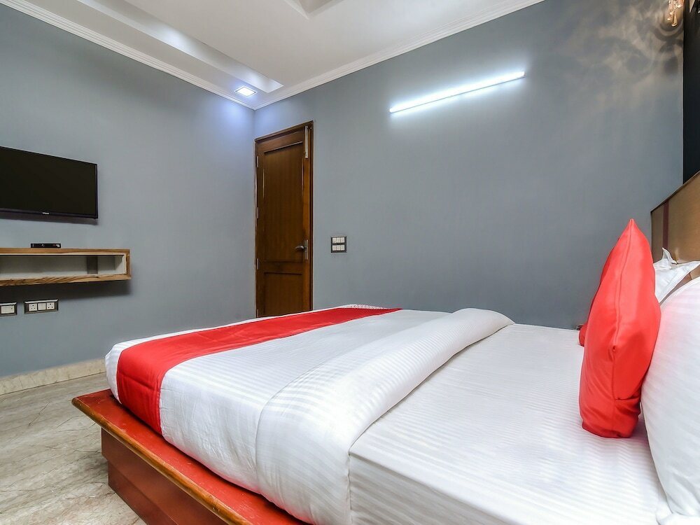 Фото Oyo 18254 Glorious Stayz