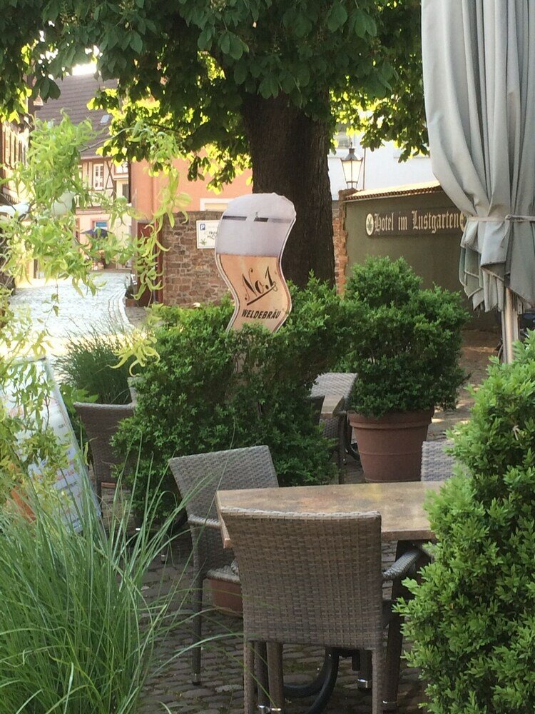 Фото Hotel im Lustgarten