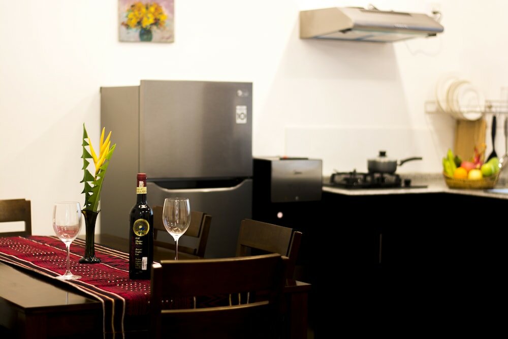 Фото Woodside Inn & Serviced Apartments