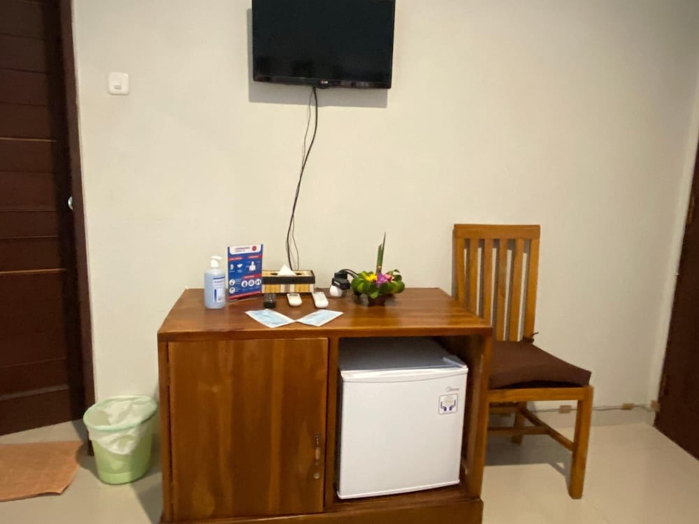 Фото Suwardika Homestay and Dormitory - Hostel