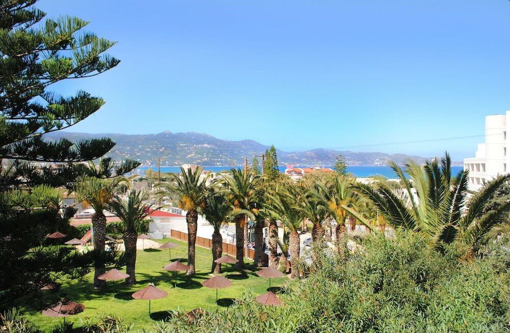 Фото Kostas Maria Studios