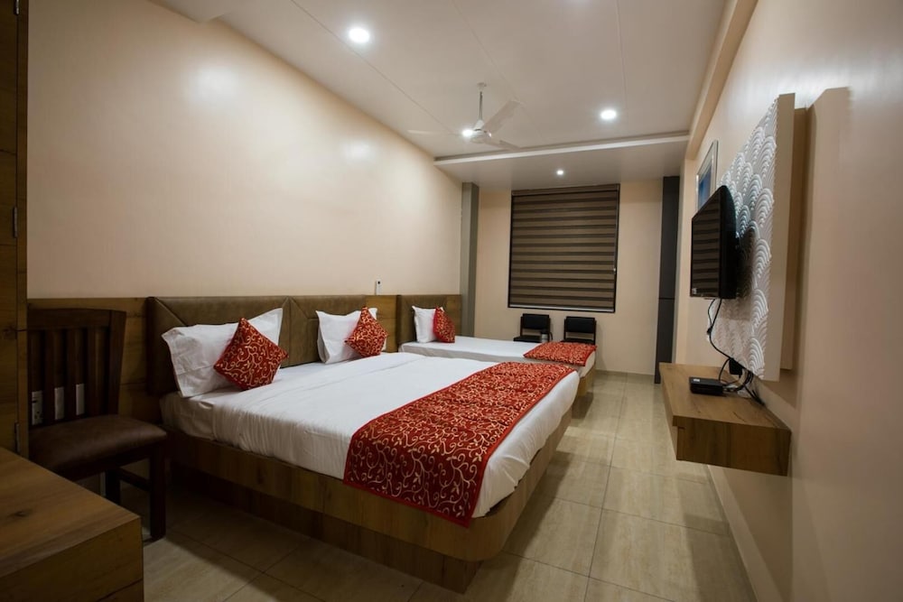 Фото Hotel Balaji Palace