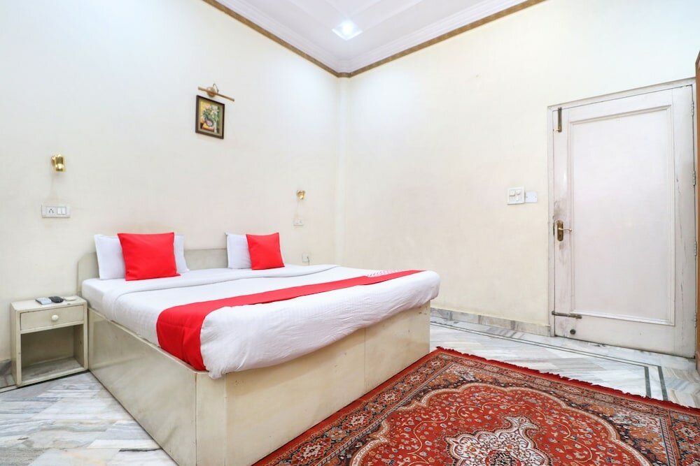 Фото Oyo 24073 Hotel Hari Darshan