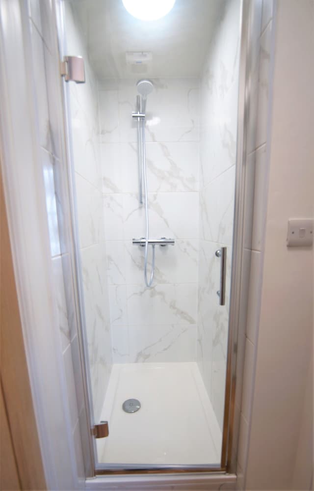 Фото Ifield Road