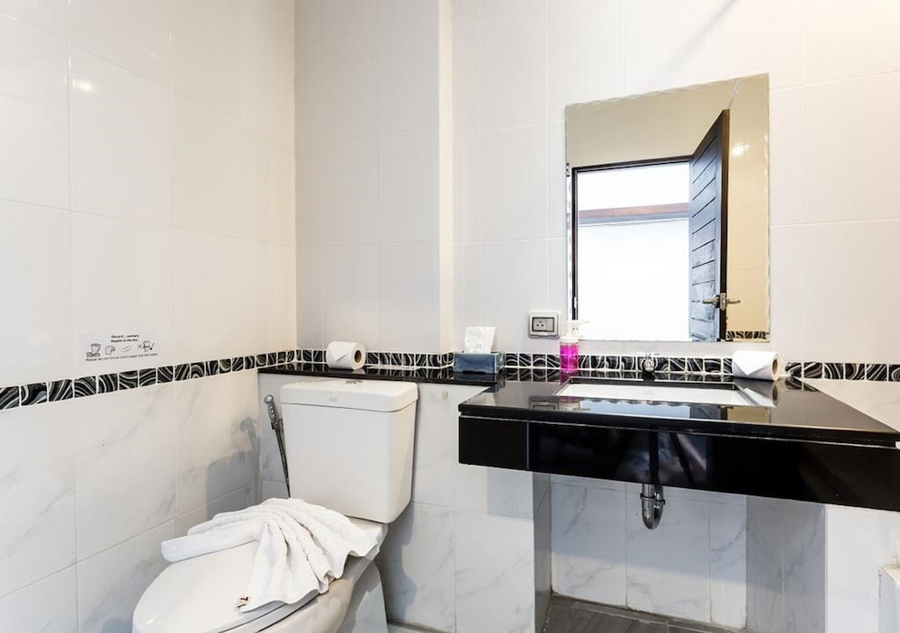 Фото Bottomhill Palace Hotel