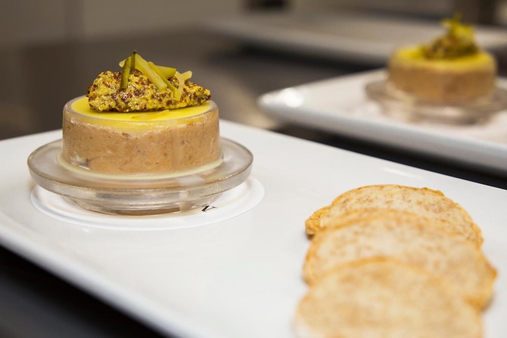 Фото Mantis St Helena