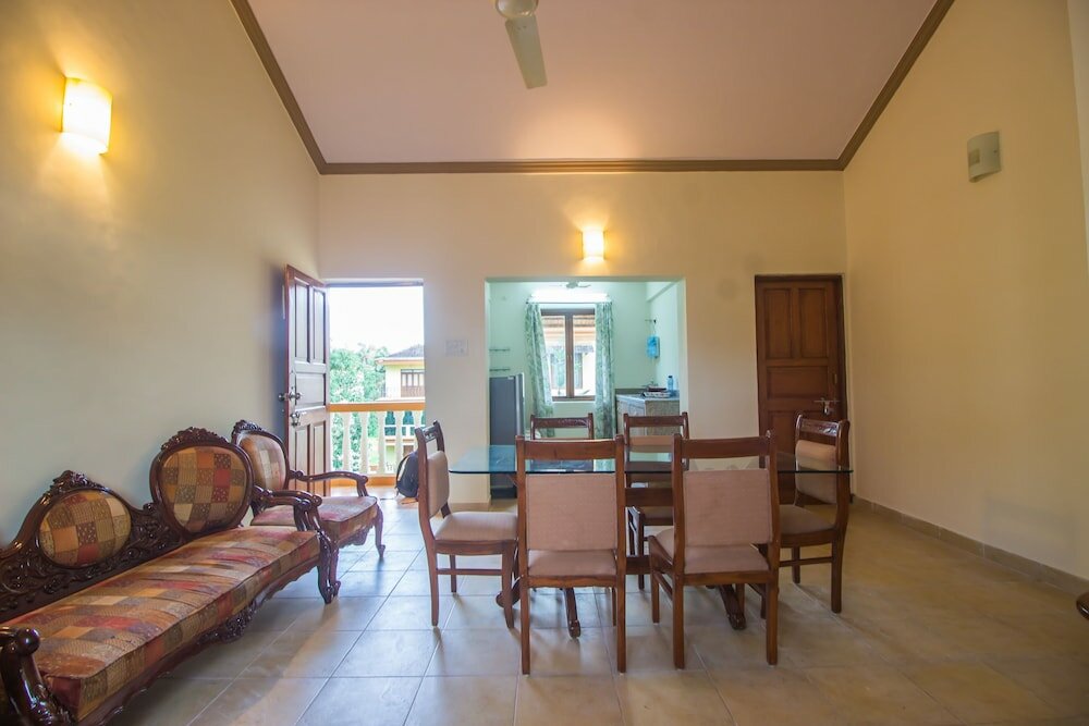 Фото Oyo 18705 Home Elegant 2bhk Parra