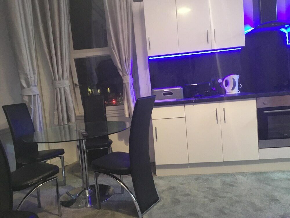 Фото Paisley central luxury Rooms & Apartment