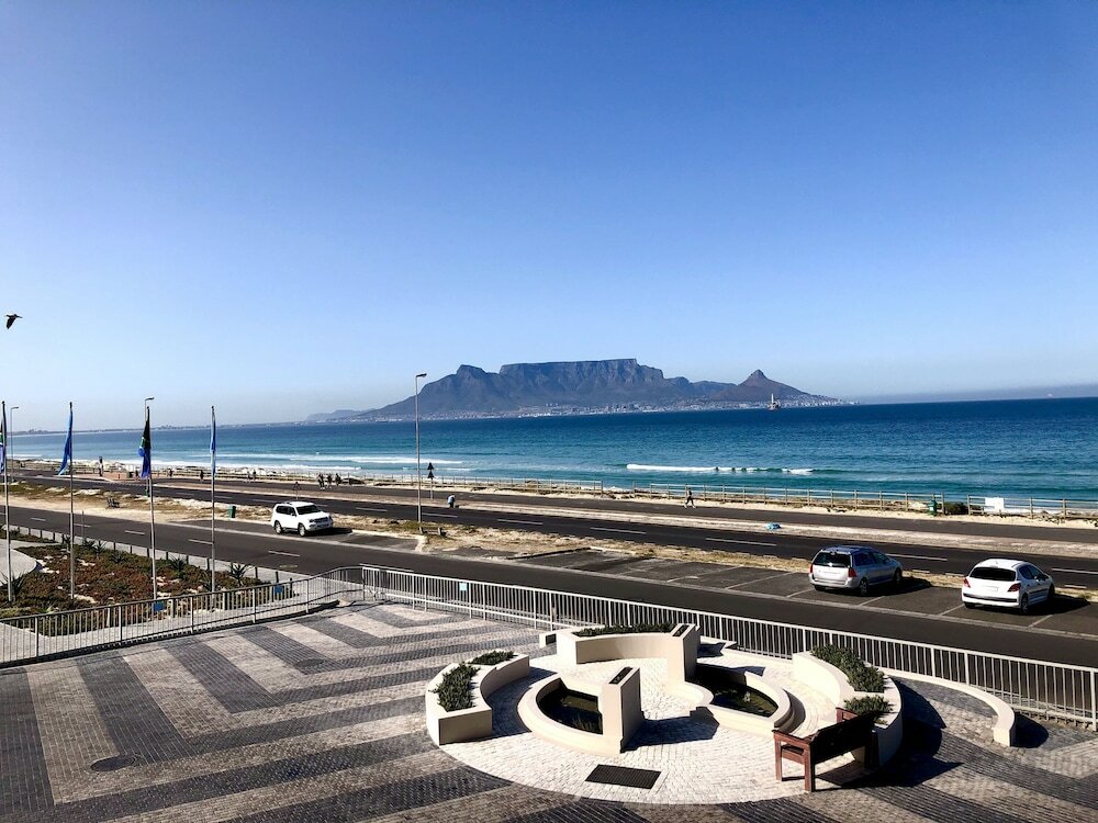 Фото Blaauwberg Beach Hotel